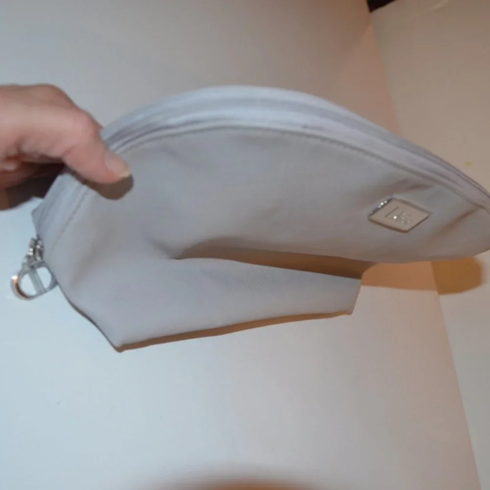 DIOR Beaute` Polyurethane Light Gray Parfums Christian Dior Cosmetic Bag Paris